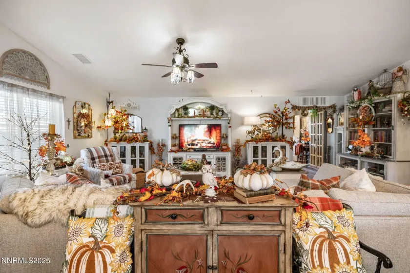 306 Redwall, Dayton, Nevada 89403, 4 Bedrooms Bedrooms, ,3 BathroomsBathrooms,Residential,Residential,Redwall,250057776