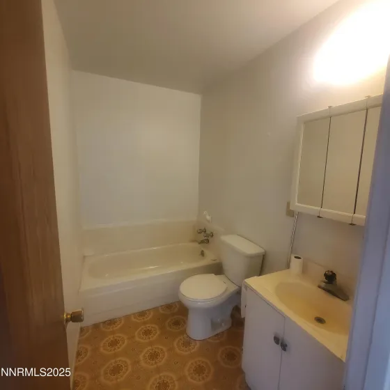 104 F, Hawthorne, Nevada 89415, 3 Bedrooms Bedrooms, ,2 BathroomsBathrooms,Residential,Residential,F,250057777