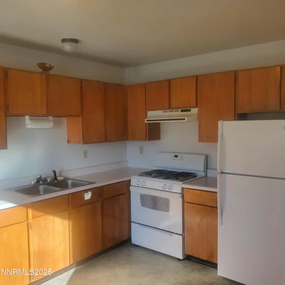 104 F, Hawthorne, Nevada 89415, 3 Bedrooms Bedrooms, ,2 BathroomsBathrooms,Residential,Residential,F,250057777