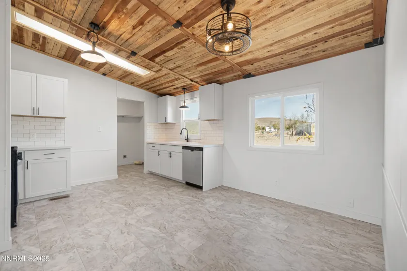 4915 Cheyenne, Stagecoach, Nevada 89429, 3 Bedrooms Bedrooms, ,2 BathroomsBathrooms,Residential,Residential,Cheyenne,250057778