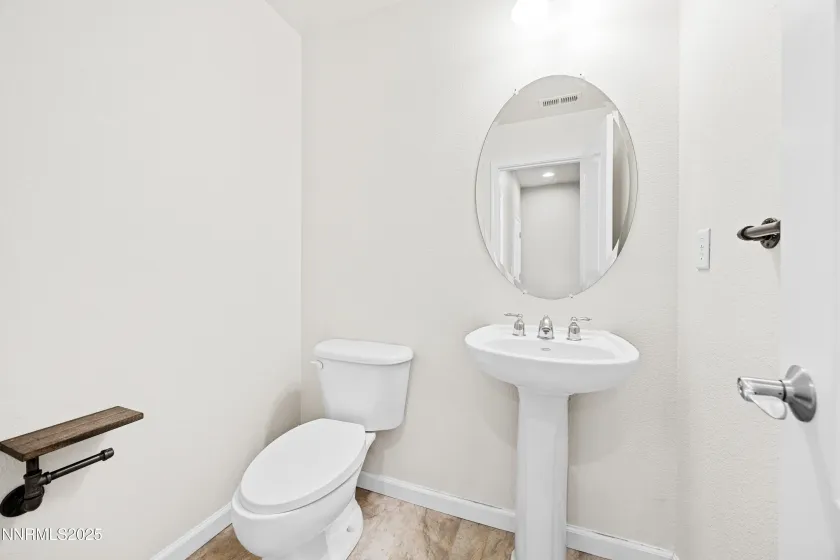 3991 White Oak, Sparks, Nevada 89436, 4 Bedrooms Bedrooms, ,4 BathroomsBathrooms,Residential,Residential,White Oak,250057779