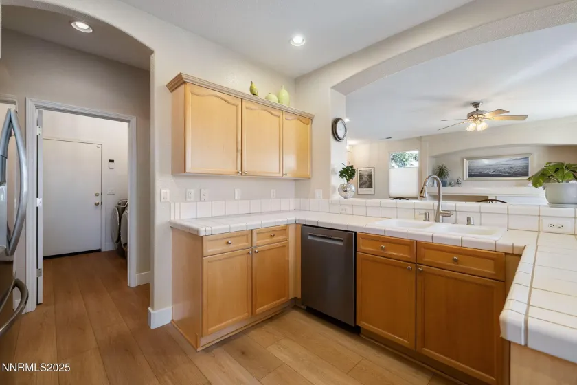 10560 Vista Alta, Reno, Nevada 89521, 3 Bedrooms Bedrooms, ,2 BathroomsBathrooms,Residential,Residential,Vista Alta,250057784