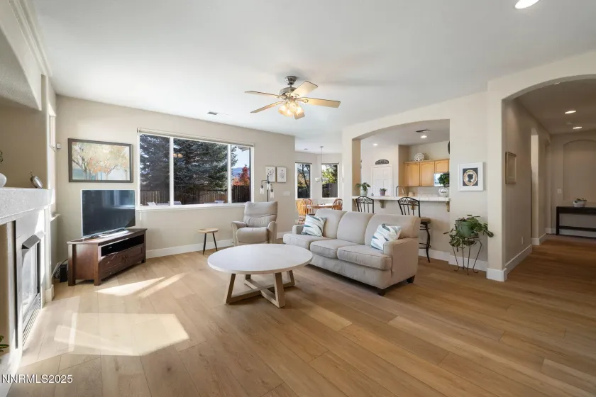 10560 Vista Alta, Reno, Nevada 89521, 3 Bedrooms Bedrooms, ,2 BathroomsBathrooms,Residential,Residential,Vista Alta,250057784