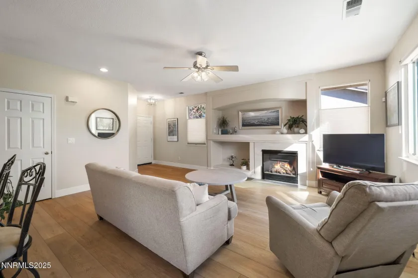 10560 Vista Alta, Reno, Nevada 89521, 3 Bedrooms Bedrooms, ,2 BathroomsBathrooms,Residential,Residential,Vista Alta,250057784