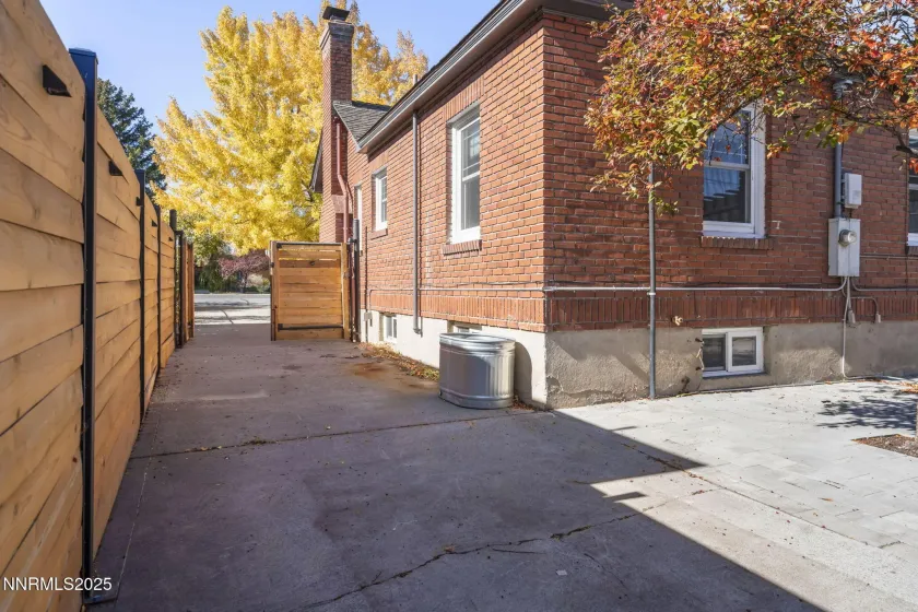 1114 Arlington, Reno, Nevada 89509, 3 Bedrooms Bedrooms, ,2 BathroomsBathrooms,Residential,Residential,Arlington,250057785