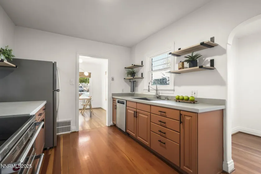 1114 Arlington, Reno, Nevada 89509, 3 Bedrooms Bedrooms, ,2 BathroomsBathrooms,Residential,Residential,Arlington,250057785