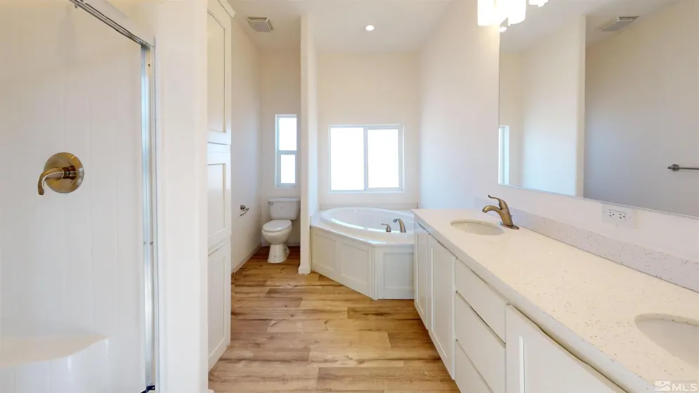 7275 Rose Creek, Winnemucca, Nevada 89445, 4 Bedrooms Bedrooms, ,3 BathroomsBathrooms,Residential,Residential,Rose Creek,250005601