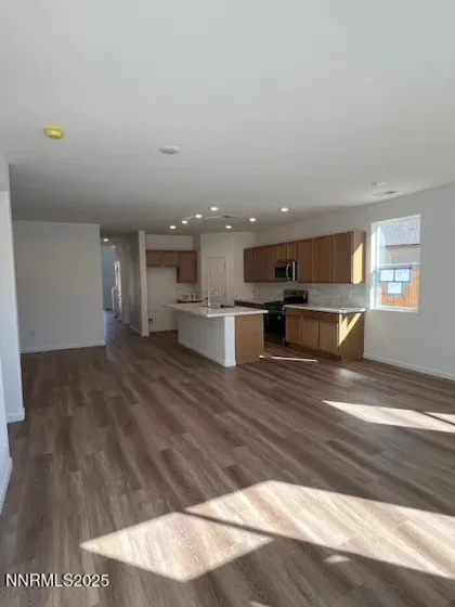 690 Patrician, Reno, Nevada 89506, 4 Bedrooms Bedrooms, ,3 BathroomsBathrooms,Residential,Residential,Patrician,250057787