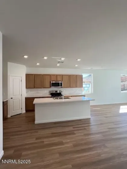 690 Patrician, Reno, Nevada 89506, 4 Bedrooms Bedrooms, ,3 BathroomsBathrooms,Residential,Residential,Patrician,250057787