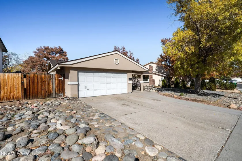 1897 Bonita Vista, Sparks, Nevada 89434, 4 Bedrooms Bedrooms, ,2 BathroomsBathrooms,Residential,Residential,Bonita Vista,250057788