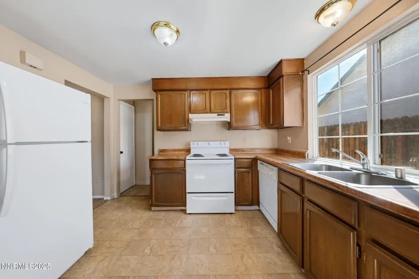 1897 Bonita Vista, Sparks, Nevada 89434, 4 Bedrooms Bedrooms, ,2 BathroomsBathrooms,Residential,Residential,Bonita Vista,250057788