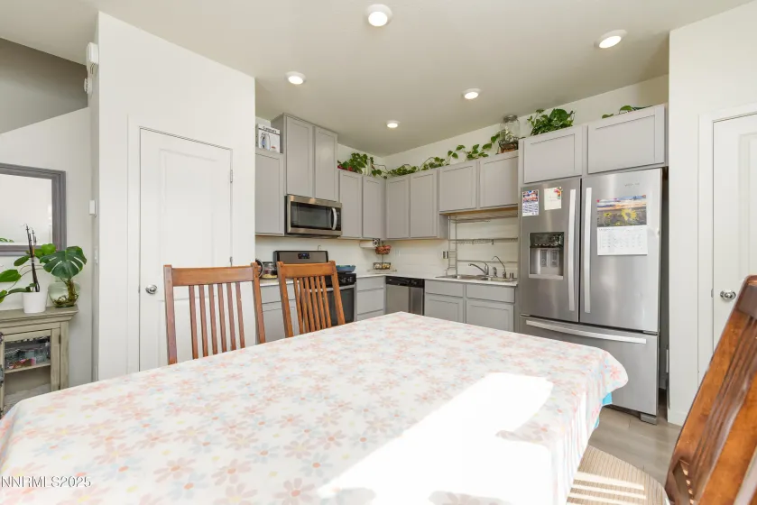 8838 Wolf Moon, Reno, Nevada 89506, 4 Bedrooms Bedrooms, ,3 BathroomsBathrooms,Residential,Residential,Wolf Moon,250057799