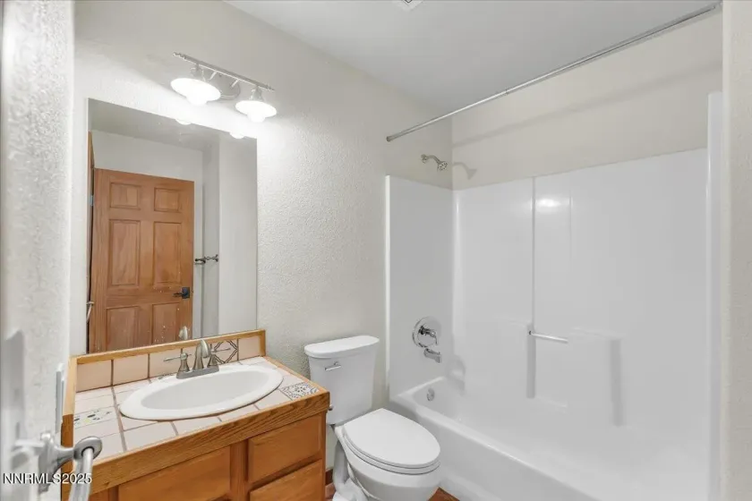 21410 Sazarac, Reno, Nevada 89521, 4 Bedrooms Bedrooms, ,3 BathroomsBathrooms,Residential,Residential,Sazarac,250057800