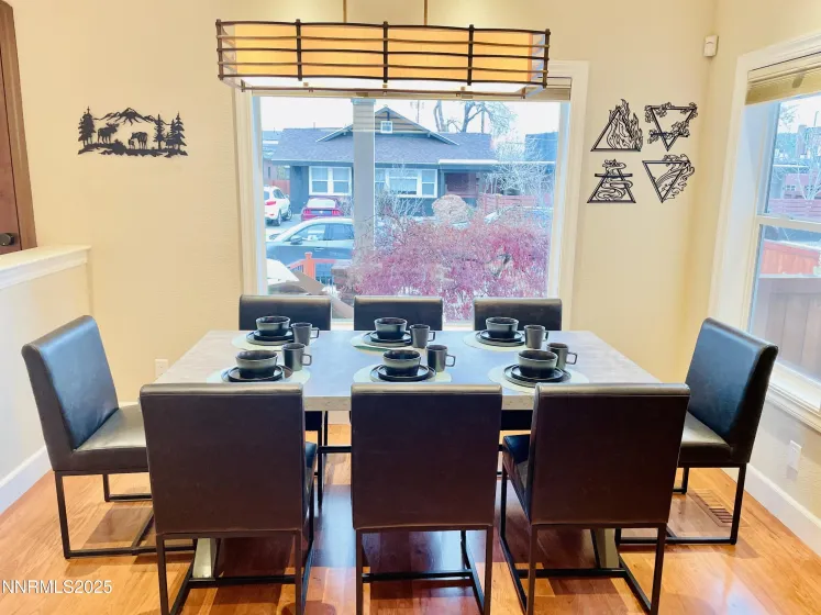 60 Caliente, Reno, Nevada 89509, 3 Bedrooms Bedrooms, ,2 BathroomsBathrooms,Residential,Residential,Caliente,250057801