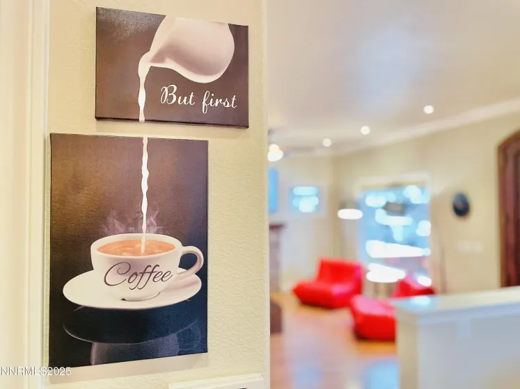 60 Caliente, Reno, Nevada 89509, 3 Bedrooms Bedrooms, ,2 BathroomsBathrooms,Residential,Residential,Caliente,250057801