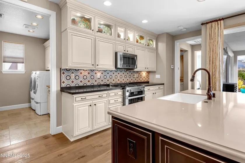 9930 Hafflinger, Reno, Nevada 89521, 2 Bedrooms Bedrooms, ,2 BathroomsBathrooms,Residential,Residential,Hafflinger,250057811