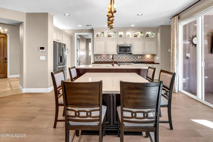 9930 Hafflinger, Reno, Nevada 89521, 2 Bedrooms Bedrooms, ,2 BathroomsBathrooms,Residential,Residential,Hafflinger,250057811