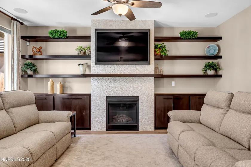 9930 Hafflinger, Reno, Nevada 89521, 2 Bedrooms Bedrooms, ,2 BathroomsBathrooms,Residential,Residential,Hafflinger,250057811