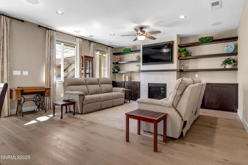 9930 Hafflinger, Reno, Nevada 89521, 2 Bedrooms Bedrooms, ,2 BathroomsBathrooms,Residential,Residential,Hafflinger,250057811