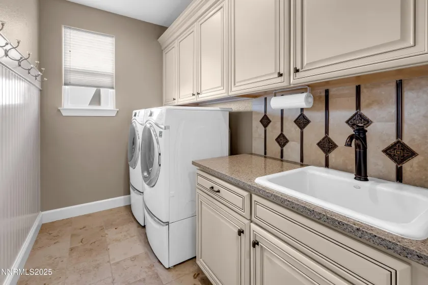 9930 Hafflinger, Reno, Nevada 89521, 2 Bedrooms Bedrooms, ,2 BathroomsBathrooms,Residential,Residential,Hafflinger,250057811