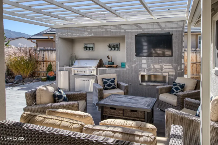 9930 Hafflinger, Reno, Nevada 89521, 2 Bedrooms Bedrooms, ,2 BathroomsBathrooms,Residential,Residential,Hafflinger,250057811