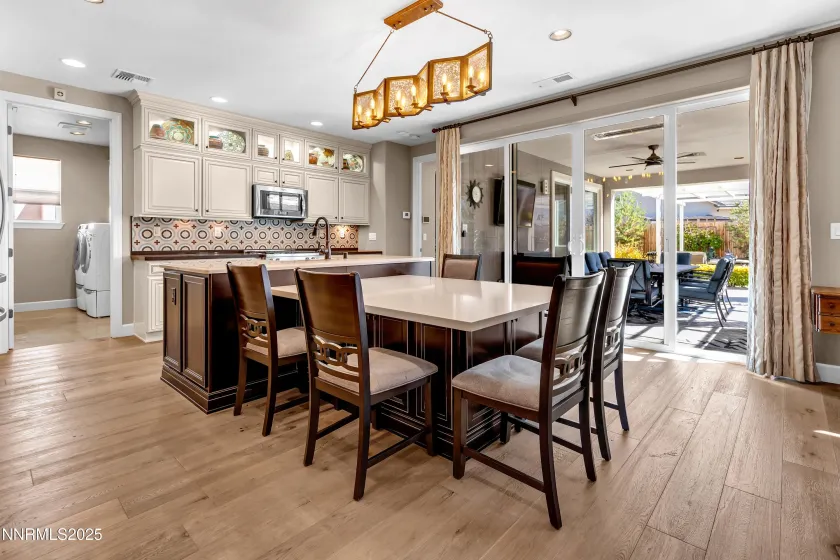 9930 Hafflinger, Reno, Nevada 89521, 2 Bedrooms Bedrooms, ,2 BathroomsBathrooms,Residential,Residential,Hafflinger,250057811