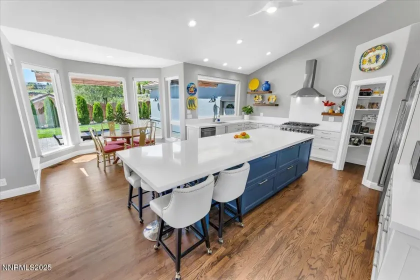 Large Functional Kitchen with Island