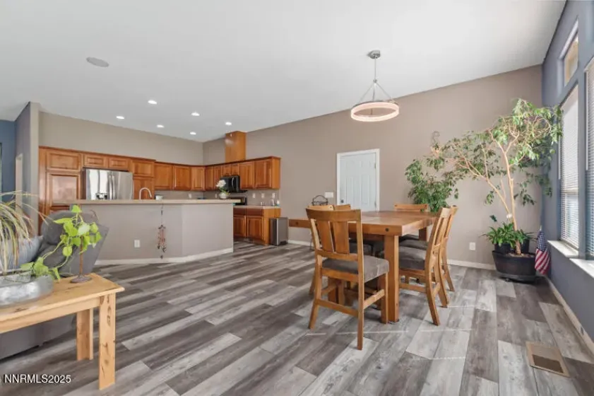 210 Nugget, Dayton, Nevada 89403, 4 Bedrooms Bedrooms, ,2 BathroomsBathrooms,Residential,Residential,Nugget,250057817