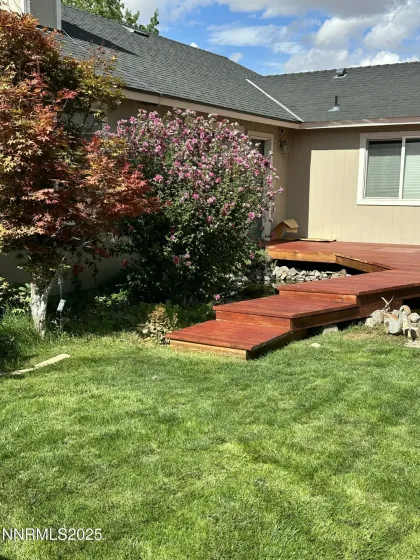 25 Nives, Sparks, Nevada 89441, 4 Bedrooms Bedrooms, ,3 BathroomsBathrooms,Residential,Residential,Nives,250057819