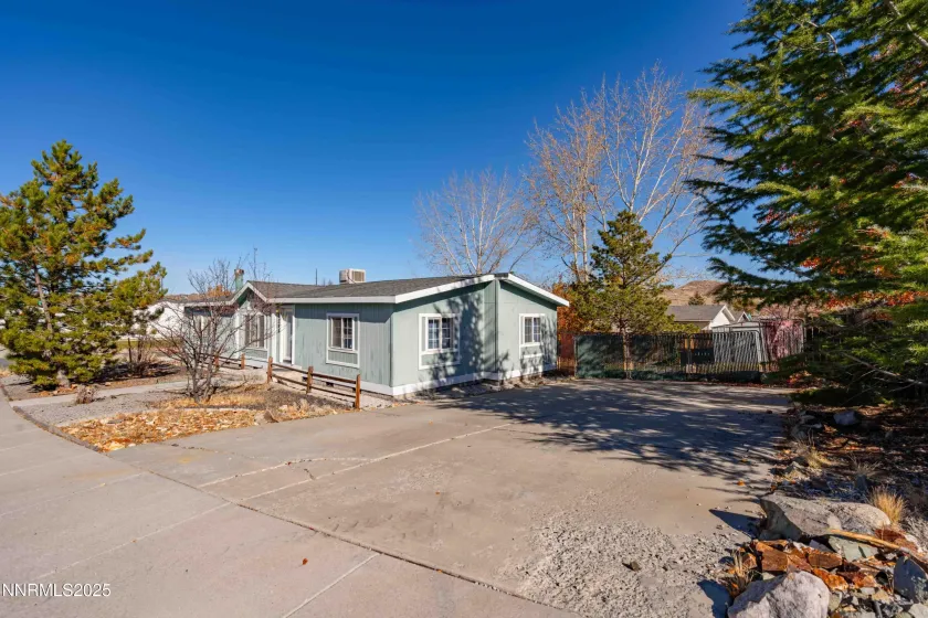 5194 Northern Lights, Reno, Nevada 89506, 3 Bedrooms Bedrooms, ,2 BathroomsBathrooms,Residential,Residential,Northern Lights,250057820