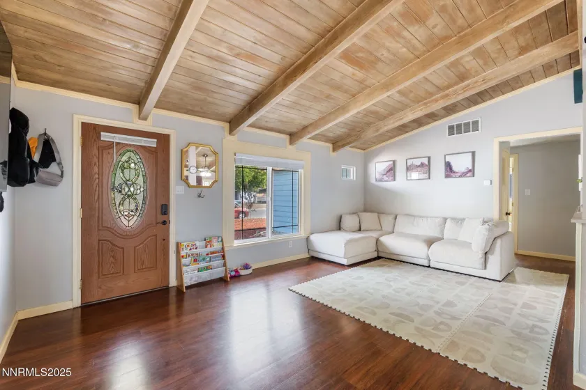 1121 Greenbrae, Sparks, Nevada 89431, 3 Bedrooms Bedrooms, ,1 BathroomBathrooms,Residential,Residential,Greenbrae,250056279