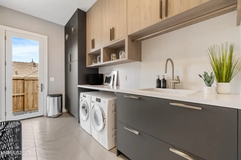 3153 Marble Ridge, Reno, Nevada 89511, 5 Bedrooms Bedrooms, ,4 BathroomsBathrooms,Residential,Residential,Marble Ridge,250057821