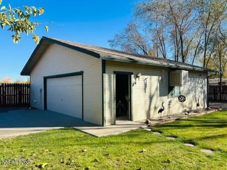 2099 Thomas, Fallon, Nevada 89406, 3 Bedrooms Bedrooms, ,3 BathroomsBathrooms,Residential,Residential,Thomas,250057822