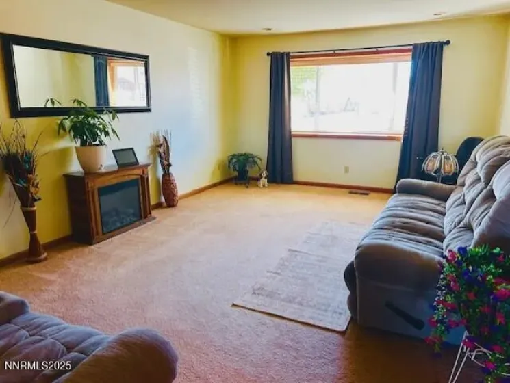 2099 Thomas, Fallon, Nevada 89406, 3 Bedrooms Bedrooms, ,3 BathroomsBathrooms,Residential,Residential,Thomas,250057822