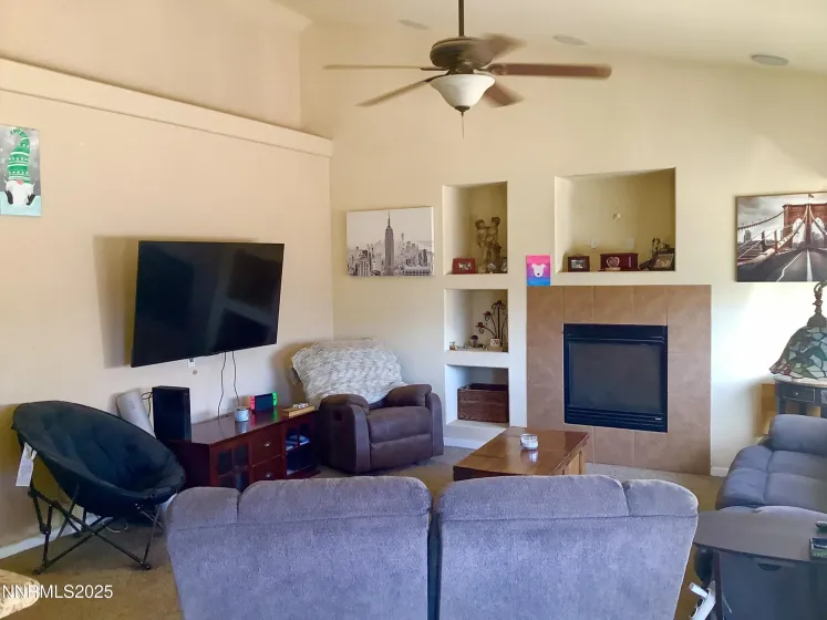 211 Shady Grove, Dayton, Nevada 89403, 3 Bedrooms Bedrooms, ,2 BathroomsBathrooms,Residential,Residential,Shady Grove,250057824