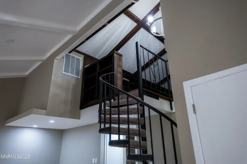 360 Riverview, Reno, Nevada 89509, 2 Bedrooms Bedrooms, ,2 BathroomsBathrooms,Residential,Residential,Riverview,250057827