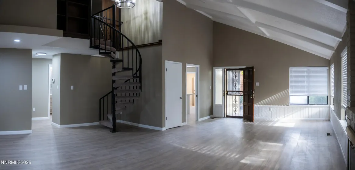 360 Riverview, Reno, Nevada 89509, 2 Bedrooms Bedrooms, ,2 BathroomsBathrooms,Residential,Residential,Riverview,250057827