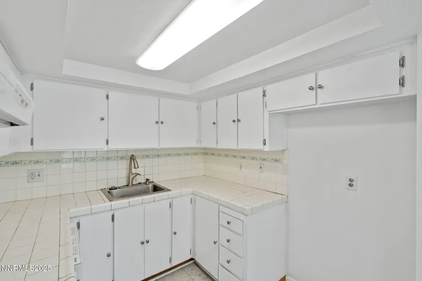 1889 Merchant, Sparks, Nevada 89431, 3 Bedrooms Bedrooms, ,2 BathroomsBathrooms,Residential,Residential,Merchant,250057834