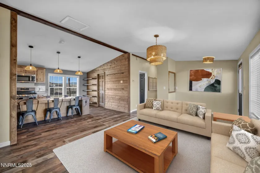 5225 White Oak, Silver Springs, Nevada 89429, 5 Bedrooms Bedrooms, ,3 BathroomsBathrooms,Residential,Residential,White Oak,250057833