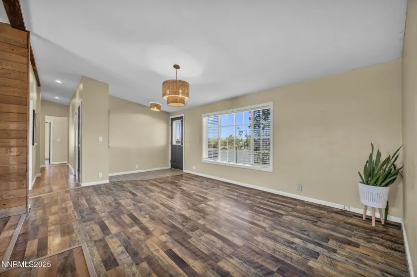 5225 White Oak, Silver Springs, Nevada 89429, 5 Bedrooms Bedrooms, ,3 BathroomsBathrooms,Residential,Residential,White Oak,250057833