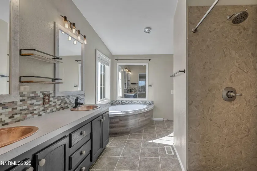 5225 White Oak, Silver Springs, Nevada 89429, 5 Bedrooms Bedrooms, ,3 BathroomsBathrooms,Residential,Residential,White Oak,250057833