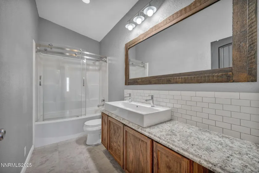 5225 White Oak, Silver Springs, Nevada 89429, 5 Bedrooms Bedrooms, ,3 BathroomsBathrooms,Residential,Residential,White Oak,250057833