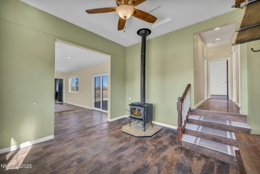 5225 White Oak, Silver Springs, Nevada 89429, 5 Bedrooms Bedrooms, ,3 BathroomsBathrooms,Residential,Residential,White Oak,250057833