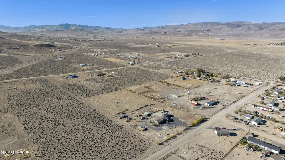 5225 White Oak, Silver Springs, Nevada 89429, 5 Bedrooms Bedrooms, ,3 BathroomsBathrooms,Residential,Residential,White Oak,250057833