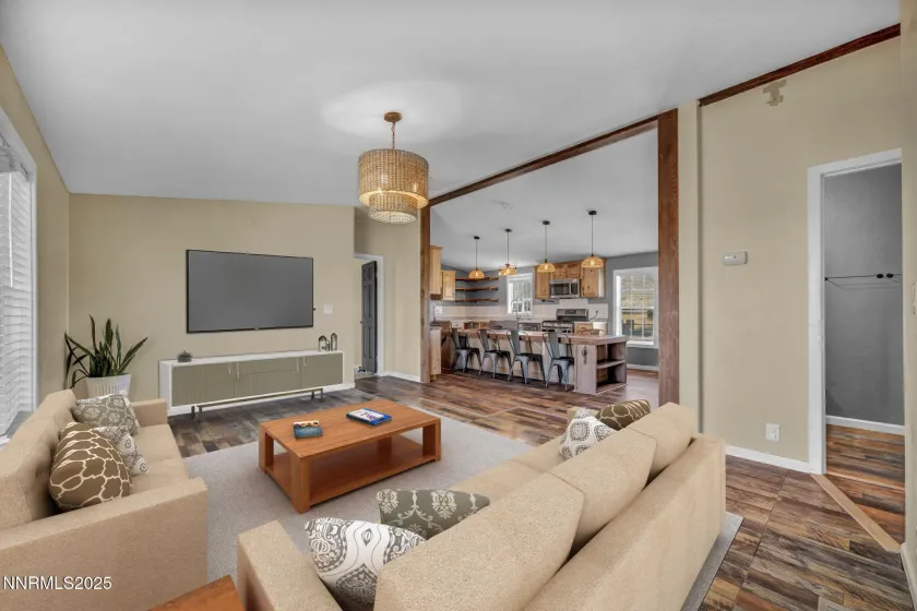 5225 White Oak, Silver Springs, Nevada 89429, 5 Bedrooms Bedrooms, ,3 BathroomsBathrooms,Residential,Residential,White Oak,250057833