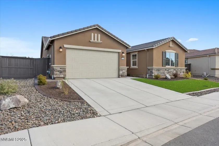 7090 Lemur Lndg, Sparks, Nevada 89436, 4 Bedrooms Bedrooms, ,2 BathroomsBathrooms,Residential,Residential,Lemur Lndg,250057835