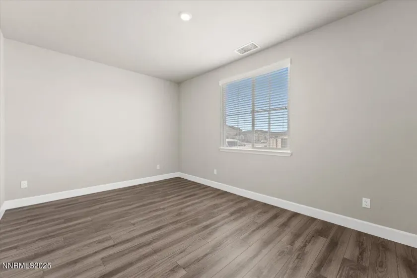 7090 Lemur Lndg, Sparks, Nevada 89436, 4 Bedrooms Bedrooms, ,2 BathroomsBathrooms,Residential,Residential,Lemur Lndg,250057835