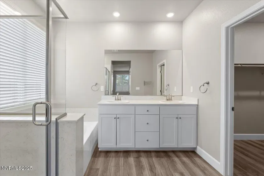 7090 Lemur Lndg, Sparks, Nevada 89436, 4 Bedrooms Bedrooms, ,2 BathroomsBathrooms,Residential,Residential,Lemur Lndg,250057835