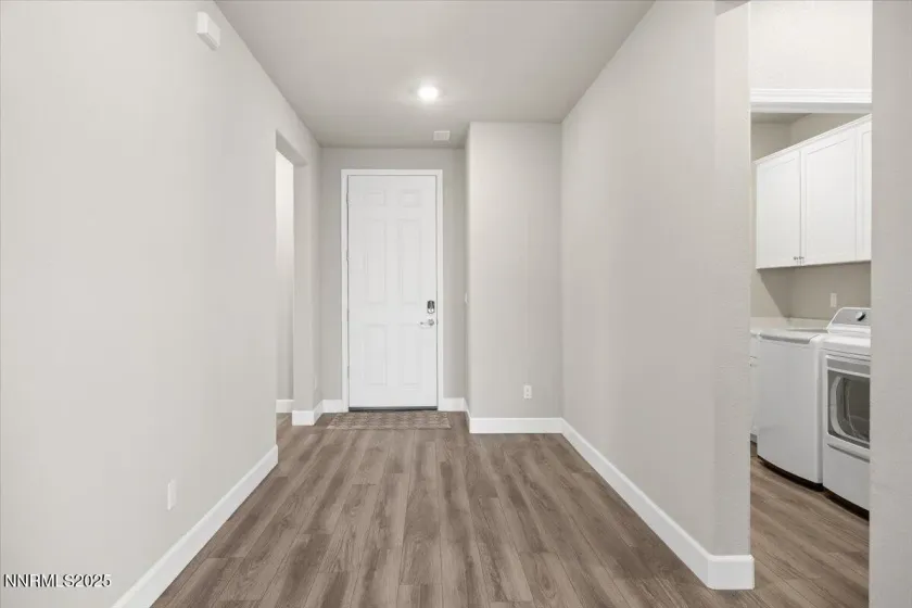 7090 Lemur Lndg, Sparks, Nevada 89436, 4 Bedrooms Bedrooms, ,2 BathroomsBathrooms,Residential,Residential,Lemur Lndg,250057835