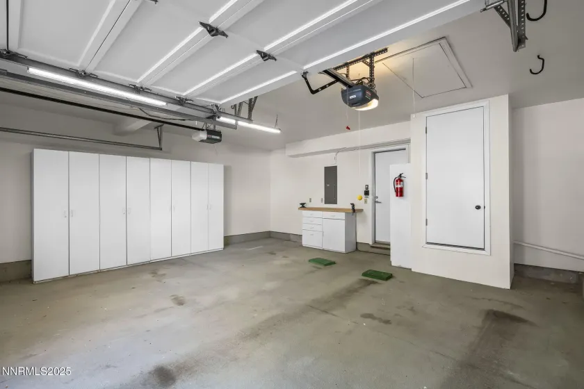 6302 Green Ranch, Reno, Nevada 89519, 2 Bedrooms Bedrooms, ,3 BathroomsBathrooms,Residential,Residential,Green Ranch,250057836